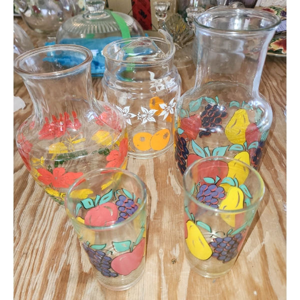 ANCHOR HOCKING JUICE PITCHER ETC