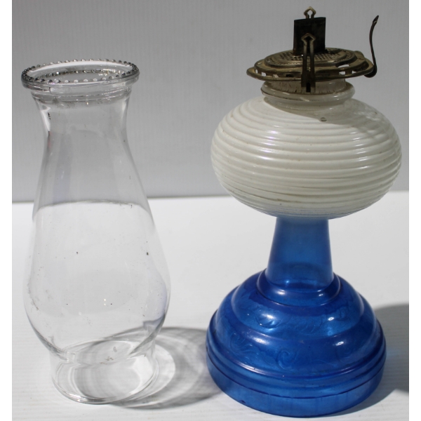 VINTAGE COAL OIL LAMP W/ CHIMNEY