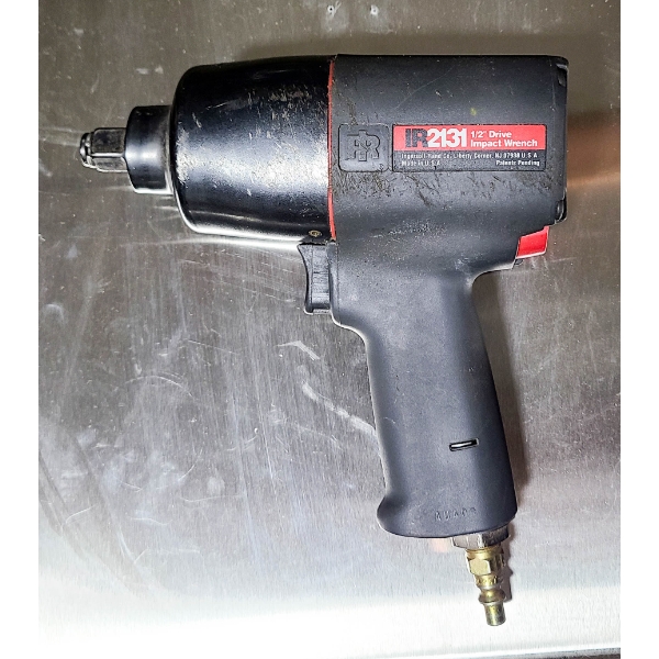 INGERSOLL-RAND PNEUMATIC RI2131 1/2" DRIVE IMPACT WRENCH