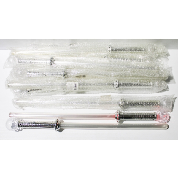 12 COLOR CHANGING LIGHT SABERS - SIZE:27"L