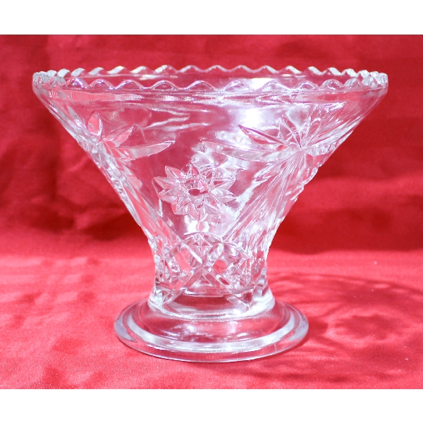 CRYSTAL GLASS FRUIT BOWL