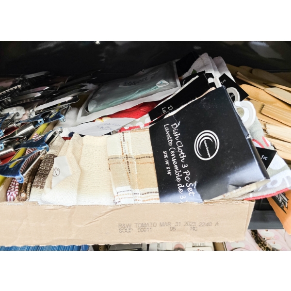 ASSORT. DISH TOWELS AND CLEANING CLOTHS