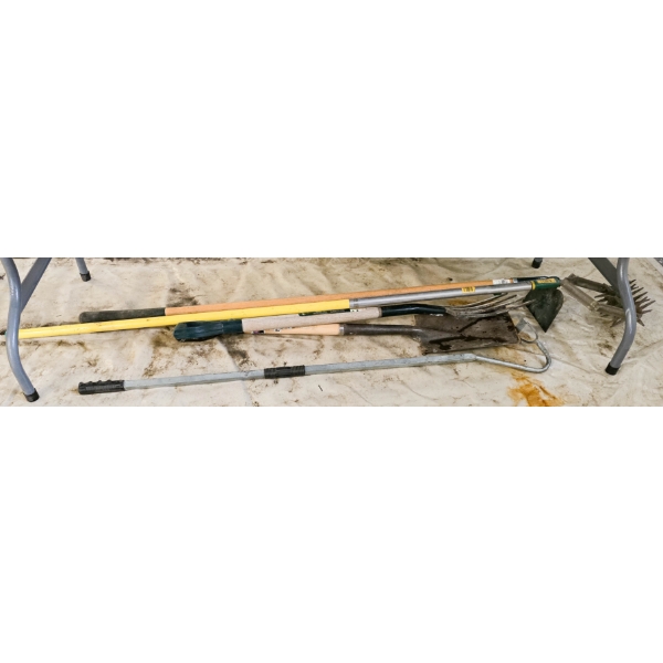 ASSORT YARD TOOLS