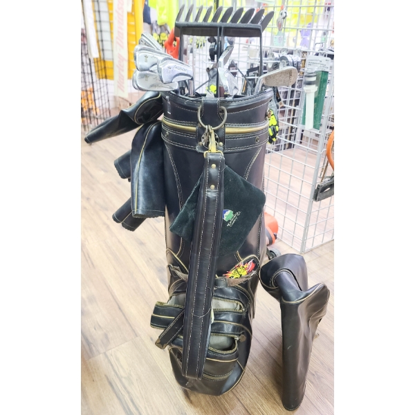 VINT. MACGREGOR GOLF CLUBS & BAG