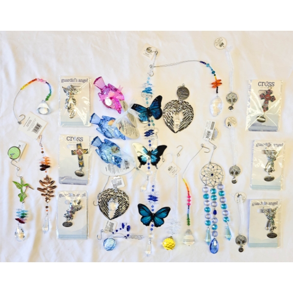 HANGING LIGHT REFLECTORS / WIND CHIMES