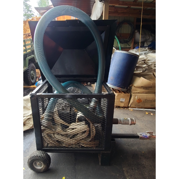 FIREGUARD LARGE GAS MONARCH WATER PUMP W/ CUSTOM TRAILER