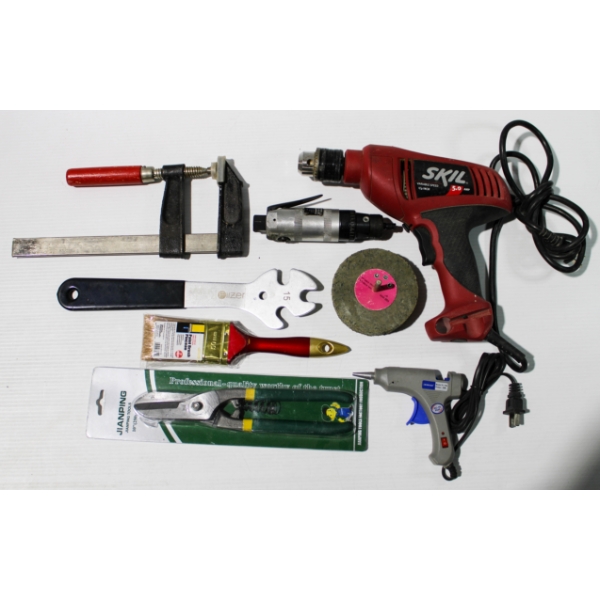 SKIL DRILL - FILZRE WRENCH SHOP TOOLS ETC.