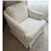 Image 1 : LIVING ROOM CORNER CHAIR
