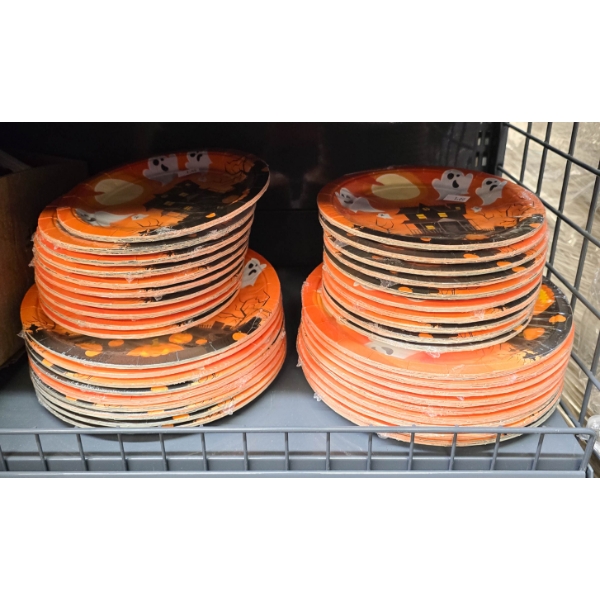 ASSORT. HALLOWEEN THEMED PARTY PLATES