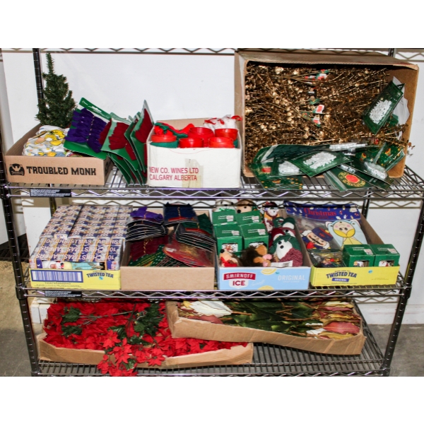 CHRISTMAS DECORATIONS & TREE ORNAMENTS ETC.