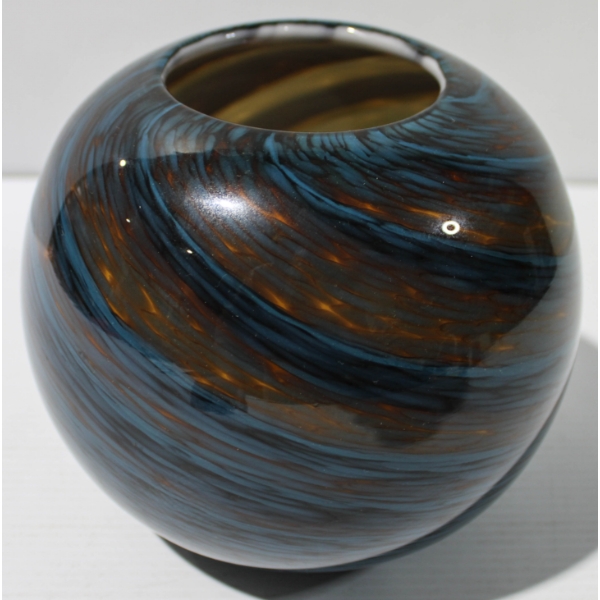 ART GLASS VASE - SIZE 6" H
