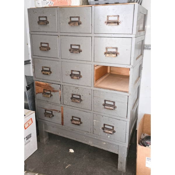 14 DRAWER ORGINIZER CABINET