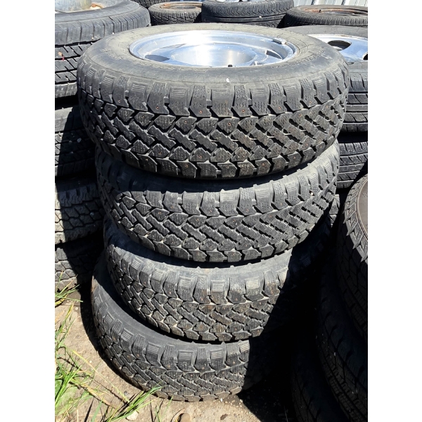 4 SNOWTRAKKER RADIAL ST/2 P215/70 R15 TIRES