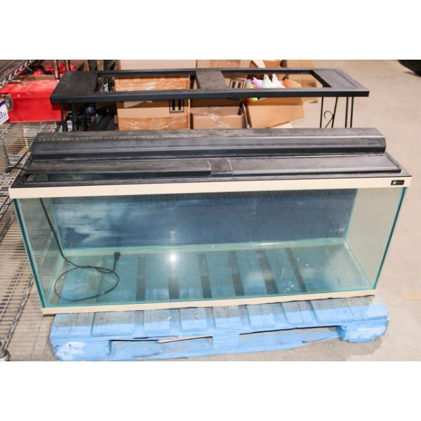 HAGEN AQUARIUM W/ LIGHT & STAND 