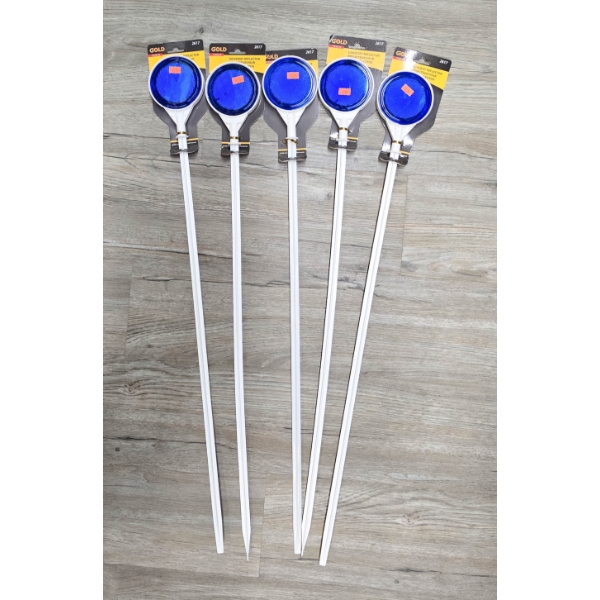5 BLUE REFLECTORS FOR DRIVE WAY