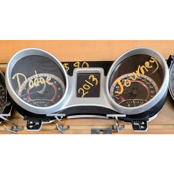 SALVAGE DASHBOARD FOR 2013 DODGE JOURNEY