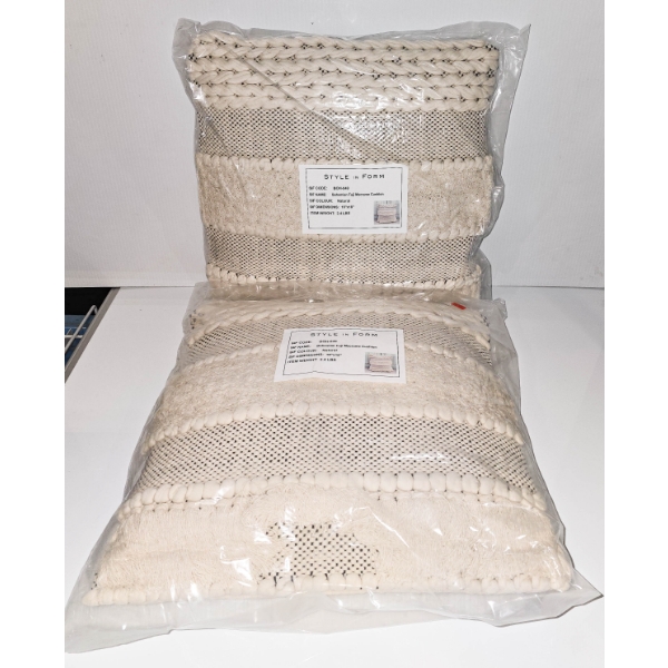 TWO STYLE IN FORM, THROW PILLOWS