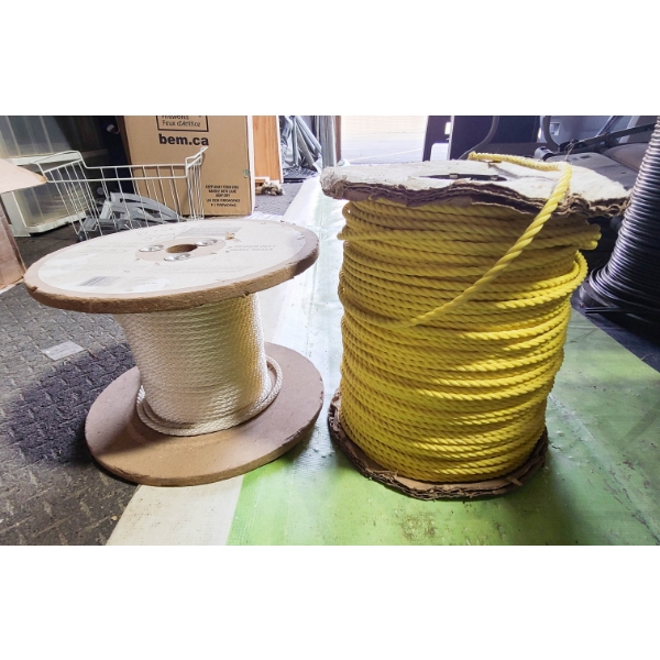 WHITE & YELLOW NYLON ROPE