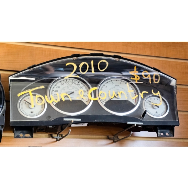 SALVAGE DASHBOARD FOR 2010 TOWN & COUNTRY