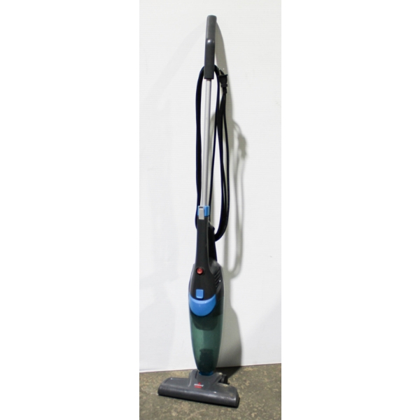 BISSELL STICK VACUMN CLEANER - MODEL 2030C