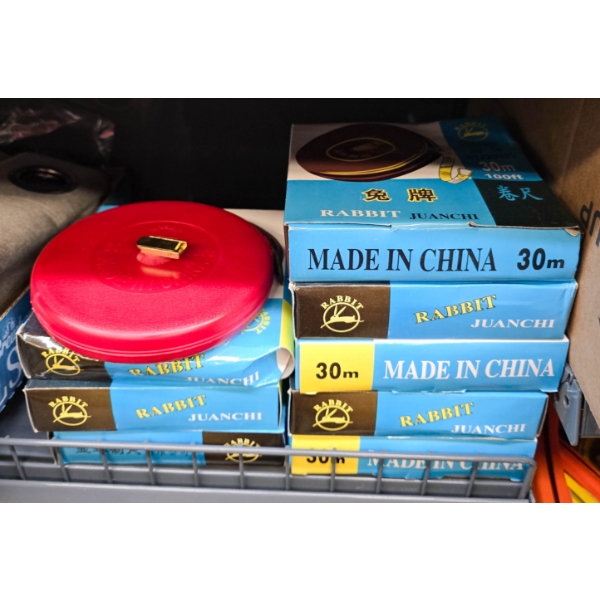 8 RABBIT 30M MEASURING TAPES