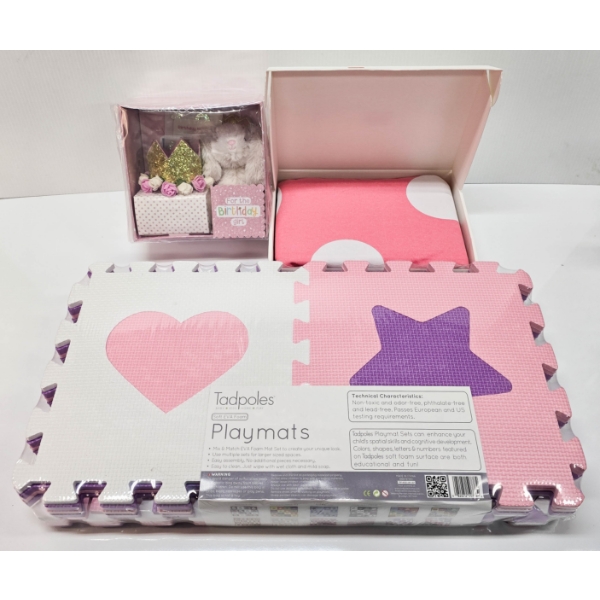 HEARTS & STARS PLAYMAT - BIRTHDAY BUNNY GIFT SET & PINK BEANBAG COVER