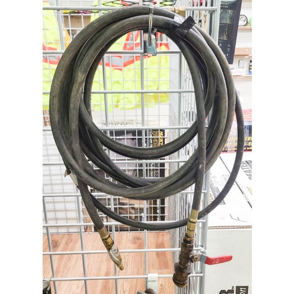 2 GAS / PROPANE HOSES