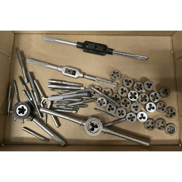 TAP AND DIE SET