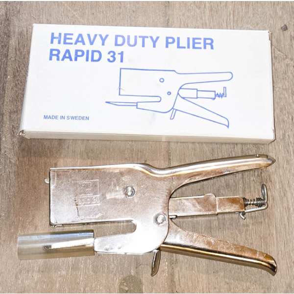 NEW HEAVY DUTY PLIER STAPLER