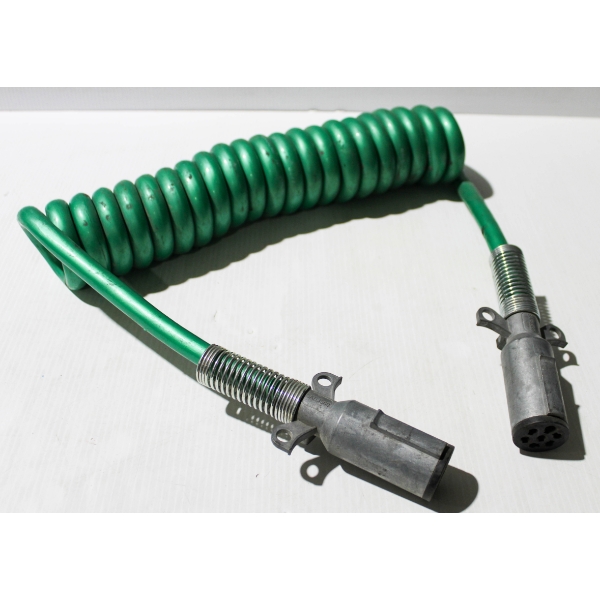 TRUCK AND TRAILER ELECTRICAL CONNECTION LINE