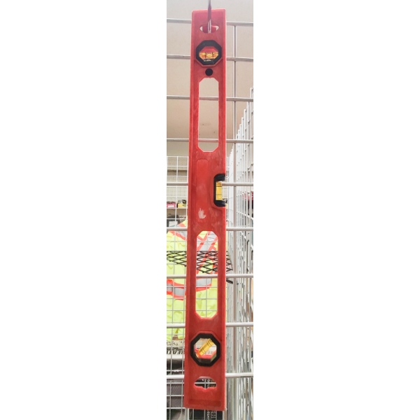 24" LEVEL