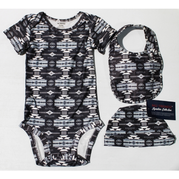 NEW 3PC NU TRENDZ BABY ONSIE W/ CAP & BIB - 12 MONTH