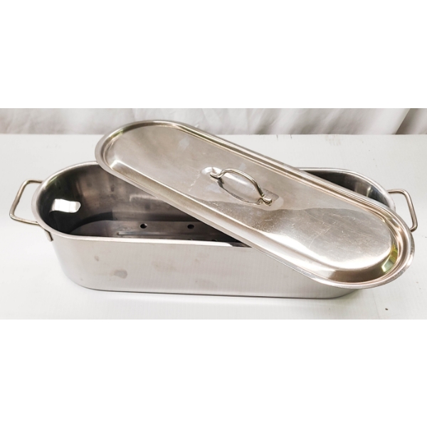 17" X 6" ROASTING PAN W/ REMOVABLE TRAY