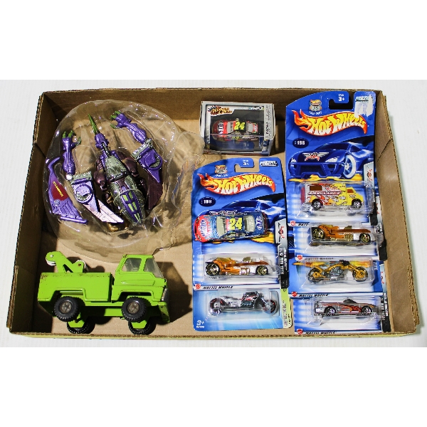 ASST. HOTWHEELS & TOYS