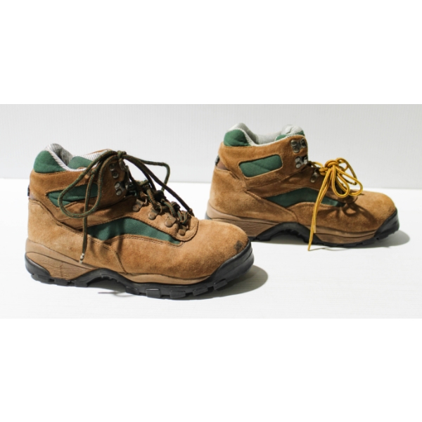 WOMEN'S RAICHLE BROWN NUBUCK LEATHER HIKING BOOTS - 