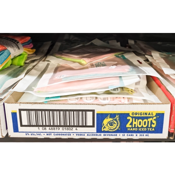 LOT OF ASSORT. CLEANING TOWELS