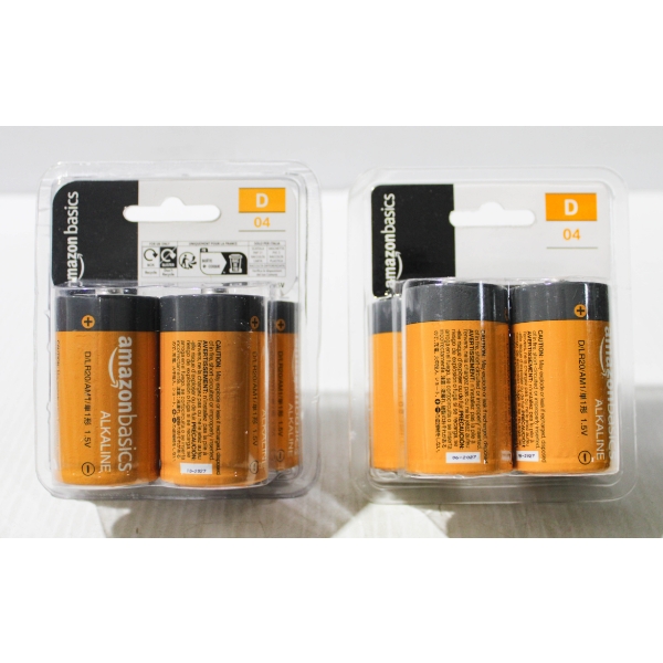 2PKS X 4 NEW D-CELL BATTERIES - BB 06/2027
