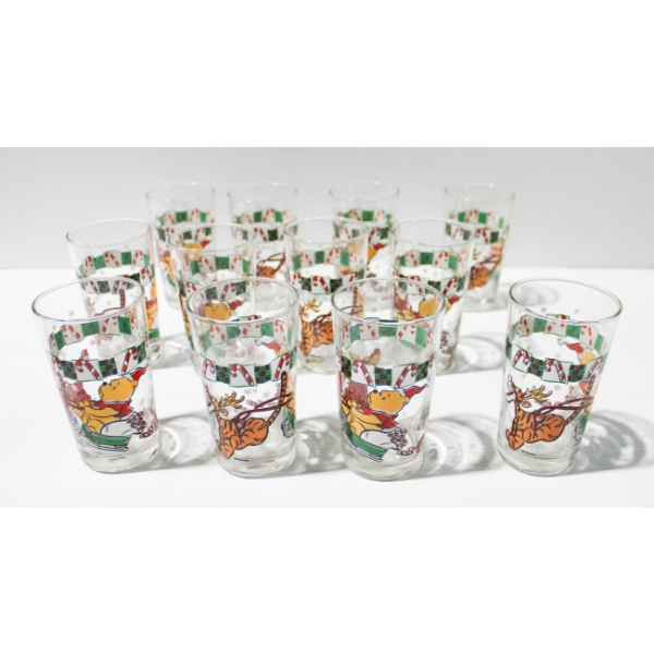 12 WINNIE THE POOH & TIGGER CHRISTMAS DRINKING GLASSES
