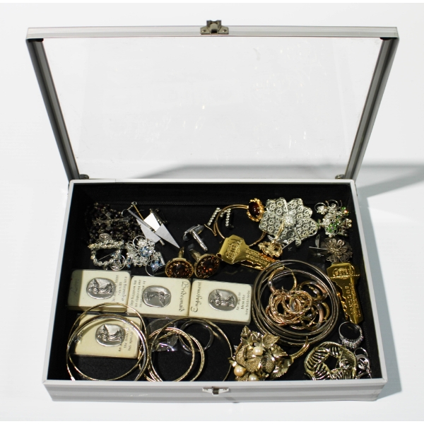 COSTUME JEWELRY W/ CASE