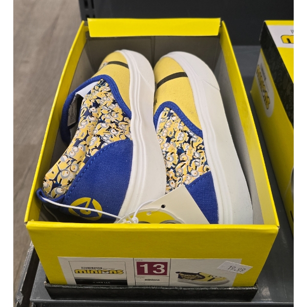 MINIONS KIDS SHOES SIZE 13