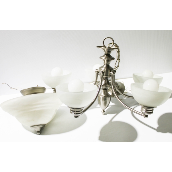 CHANDELIER & FLUSH MOUNT CEILING LIGHTS