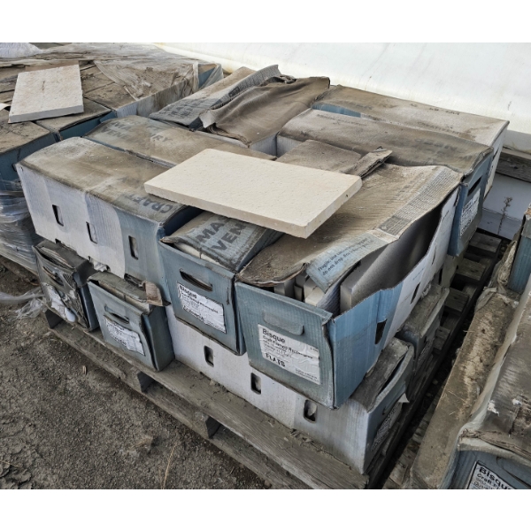 PALLET OF HIGH END DECO CORNER STONES FOR WALLS