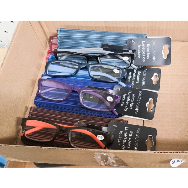 5 MAGNIFY READING GLASSES 2.50 & 3.00