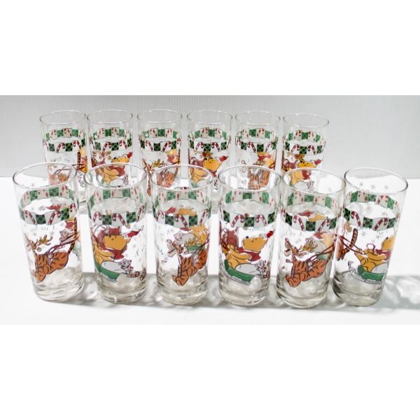 12 NEW WINNIE THE POOH & TIGGER CHRISTMAS DRINKING GLASSES