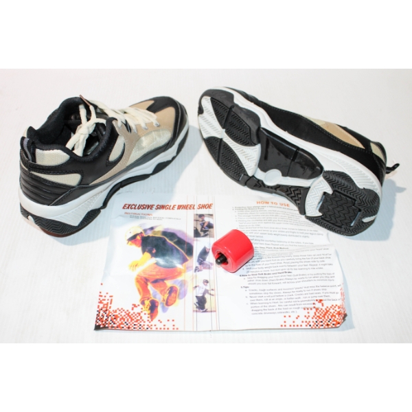 NEW BOYS / WOMEN'S EXCLUSIVE SINGLE WHEEL SHOES - SIZE 6