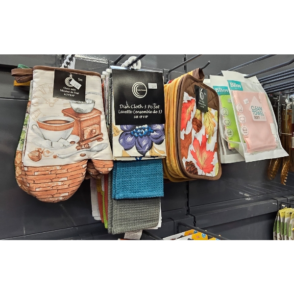 ASSORT. DISH TOWELS AND OVEN MITS