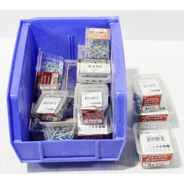 ASST SIZE WOOD & METAL SCREWS