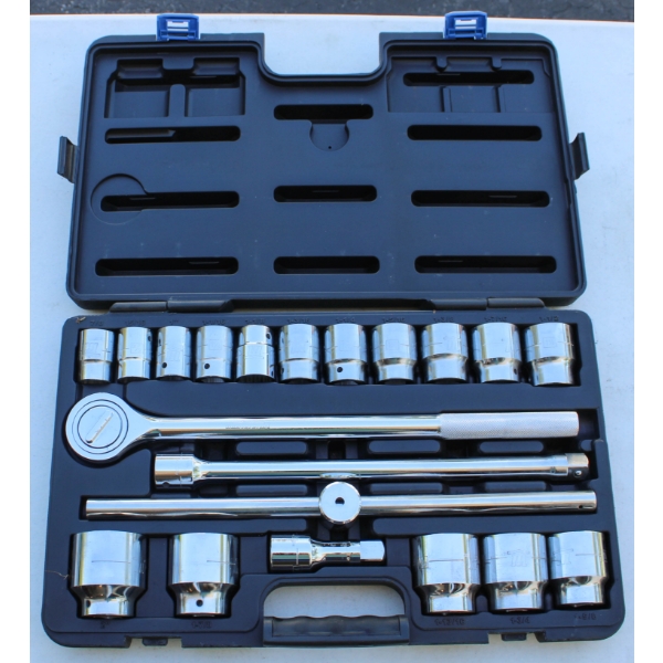 20PC 3/4" MASTERCRAFT STAND. SOCKET SET