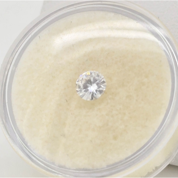 MOISSANITE .5CT GEMSTONE