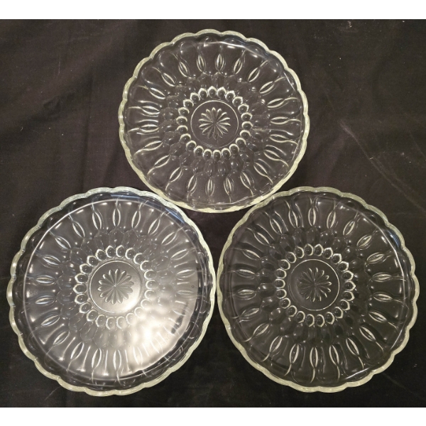 3 GLASS SERVING TRAYS